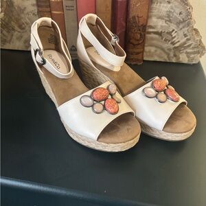 NWOT Cream Wedge Sandals with gem accent